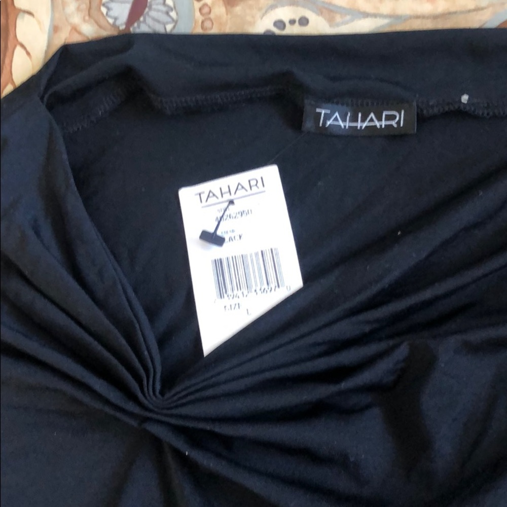 Tahari top